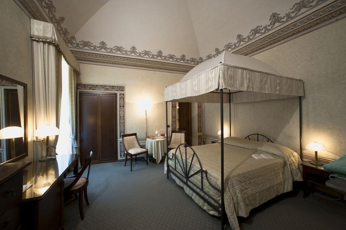 Hotel Villa San Lucchese Поджібонсі Екстер'єр фото