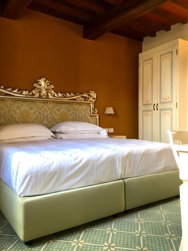 Hotel Villa San Lucchese Поджібонсі Екстер'єр фото